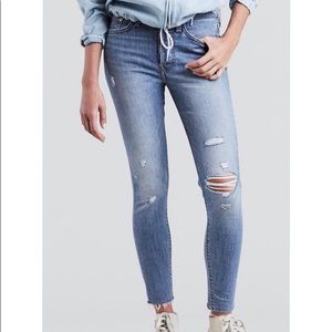 Frayed Wedgie Fit Skinny Jeans